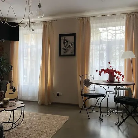 Apartamento Elegant & 1br W Free Parking & Coffee Machine
