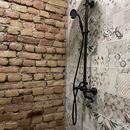 Elegant 1br/ba In Center W Free Parking Apartament