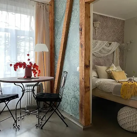 Elegant 1br/ba In Center W Free Parking