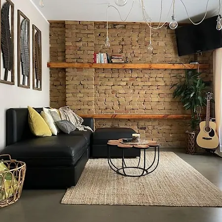 Dzīvoklis Elegant & 1br W Free Parking & Coffee Machine