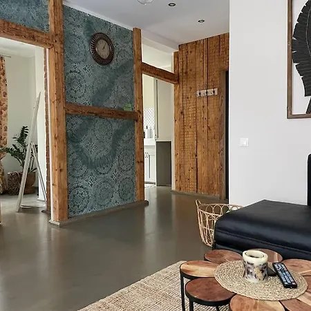 Apartment Elegant 1br/ba In Center W Free Parking Riga