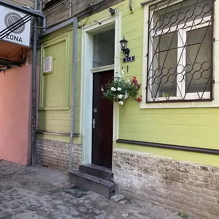 Apartment Elegant 1br/ba In Center W Free Parking *