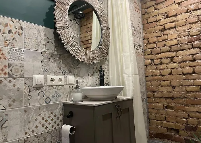 Elegant & 1br W Free Parking & Coffee Machine Dzīvoklis *