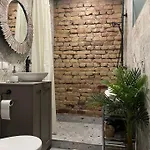 Elegant & 1br W Free Parking & Coffee Machine *