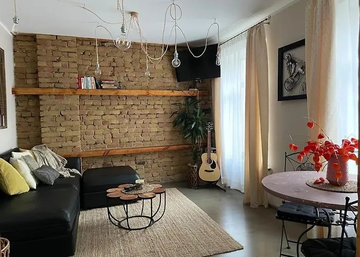 Apartment Elegant & 1br W Free Parking & Coffee Machine